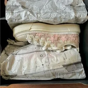 【AMIRI】レッド＆ホワイト Stars Low スニーカー AMIRI Stars Court Low Sneaker | Shoes | The Amiri Stars